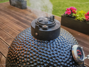 Paras Kamado mökille